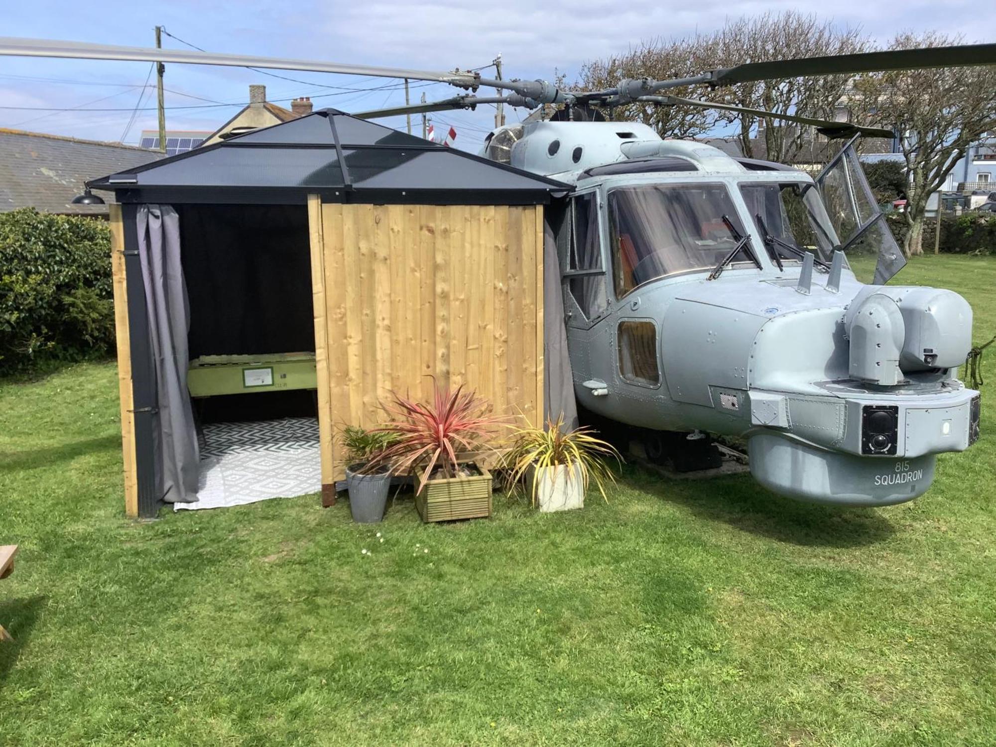 Haelarcher Helicopter Glamping Helston Exterior photo